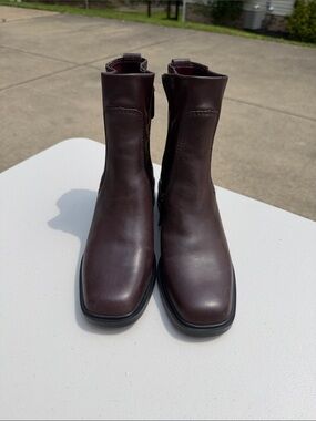 Franco Sarto Burgundy Leather Ankle Booties